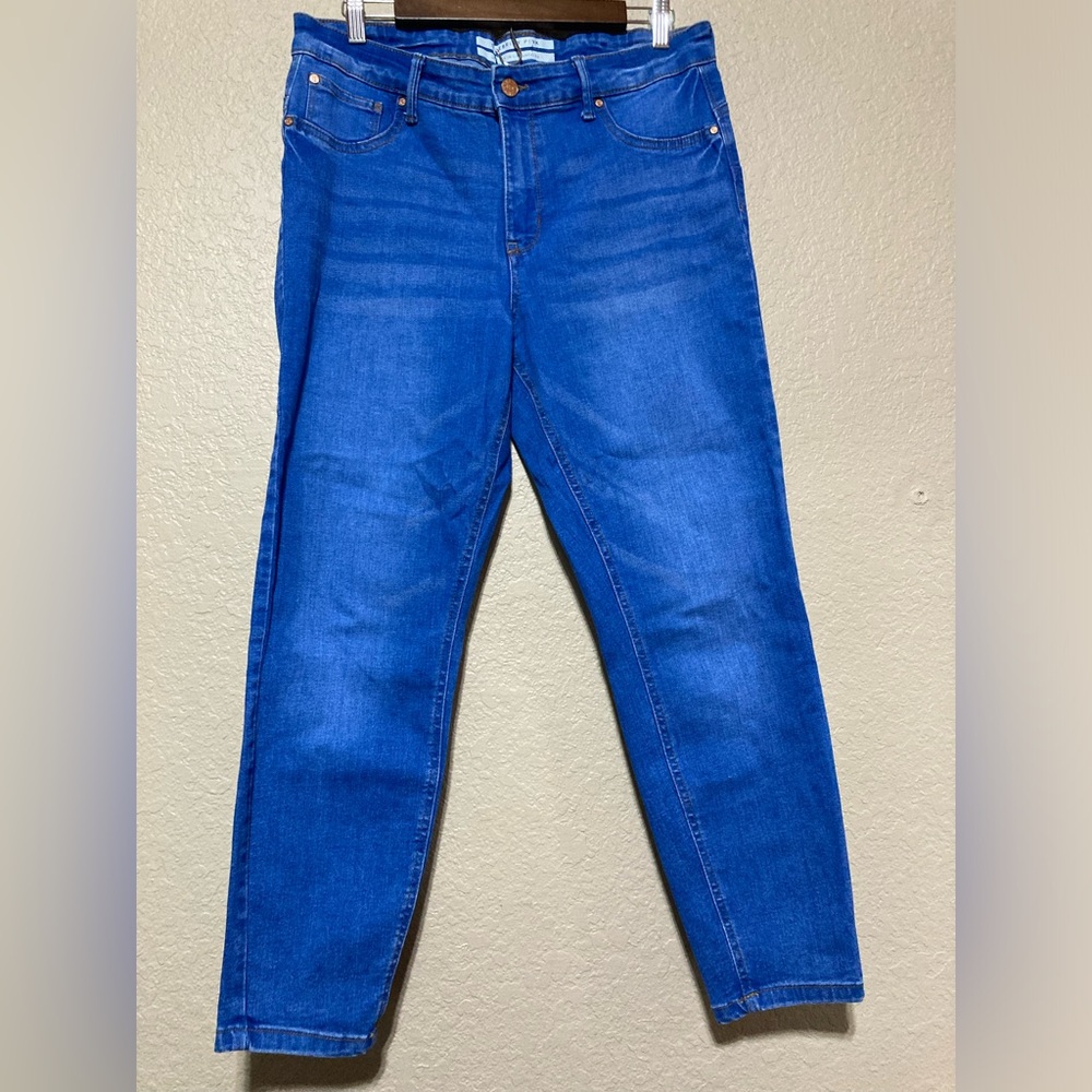 ￼ Celebrity pink jeans￼